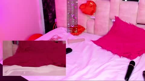 Snapshot of ximenareid chatting on 02-05-25, 11:34 Ximena online show from 02-05-25, 11:34