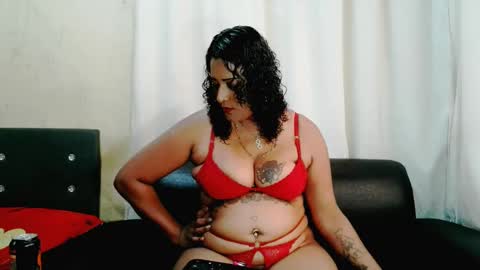 XIndianXFireBallx online show from 10-28-25, 09:57