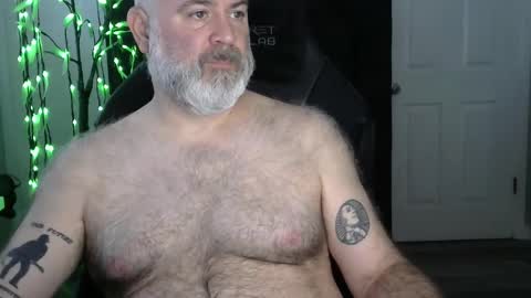 Snapshot of xjohnniex77 chatting on 01-09-26, 06:21 MrSlowBurn77 online show from 01-09-26, 06:21