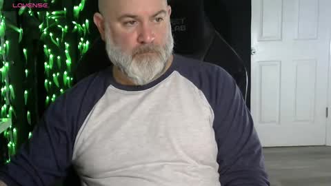 Snapshot of xjohnniex77 chatting on 02-10-26, 02:15 MrSlowBurn77 online show from 02-10-26, 02:15