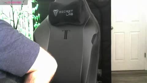 Snapshot of xjohnniex77 chatting on 02-13-26, 05:09 MrSlowBurn77 online show from 02-13-26, 05:09