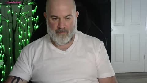 Snapshot of xjohnniex77 chatting on 02-22-26, 04:24 MrSlowBurn77 online show from 02-22-26, 04:24