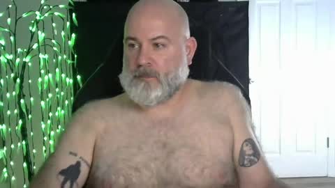 Snapshot of xjohnniex77 chatting on 04-12-26, 01:54 MrSlowBurn77 online show from 04-12-26, 01:54
