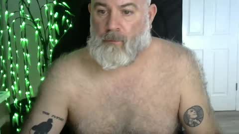 Snapshot of xjohnniex77 chatting on 05-06-26, 02:29 MrSlowBurn77 online show from 05-06-26, 02:29
