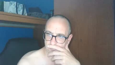 Snapshot of xjosuex69 chatting on 05-21-26, 10:17 xjosuex69 online show from 05-21-26, 10:17
