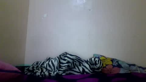 Snapshot of xjuicytits chatting on 07-11-26, 12:57 xjuicytits online show from 07-11-26, 12:57