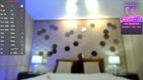 Snapshot of xlindamilfx chatting on 07-16-26, 09:10 Linda online show from 07-16-26, 09:10