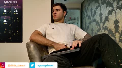 Snapshot of xlittle_xbearx chatting on 12-20-24, 06:40 Kev online show from 12-20-24, 06:40