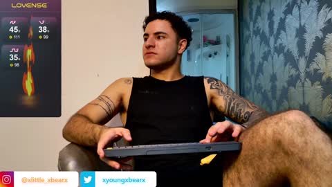 Snapshot of xlittle_xbearx chatting on 01-24-25, 01:24 Kev online show from 01-24-25, 01:24