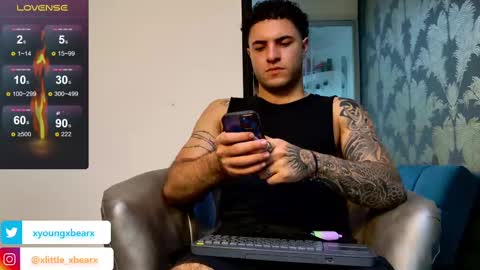 Snapshot of xlittle_xbearx chatting on 02-12-25, 10:48 Kev online show from 02-12-25, 10:48