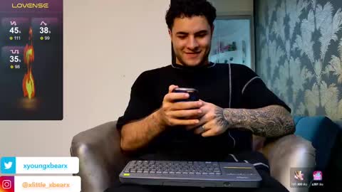 Snapshot of xlittle_xbearx chatting on 02-26-25, 03:32 Kev online show from 02-26-25, 03:32