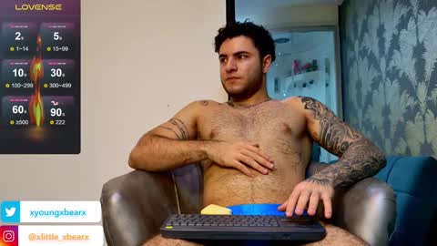 Snapshot of xlittle_xbearx chatting on 03-03-25, 10:17 Kev online show from 03-03-25, 10:17