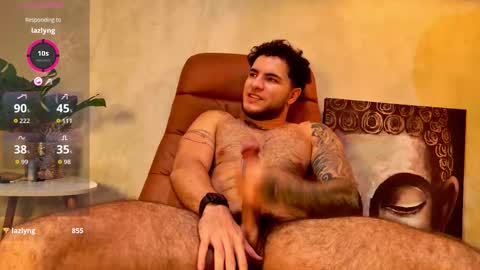 Snapshot of xlittle_xbearx chatting on 09-25-25, 02:04 Kev online show from 09-25-25, 02:04