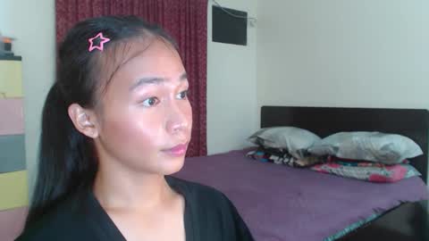 Snapshot of xlovely_destinyx chatting on 01-08-25, 10:16 Alice online show from 01-08-25, 10:16