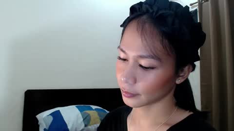 Snapshot of xlovely_destinyx chatting on 02-09-26, 06:12 Alice online show from 02-09-26, 06:12