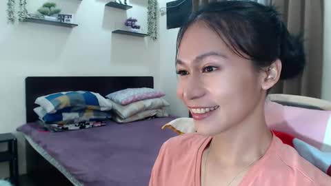 Snapshot of xlovely_destinyx chatting on 06-09-26, 07:47 Alice online show from 06-09-26, 07:47