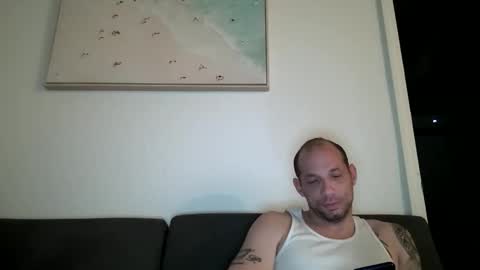 Snapshot of xlpack69 chatting on 01-21-25, 05:27 John online show from 01-21-25, 05:27