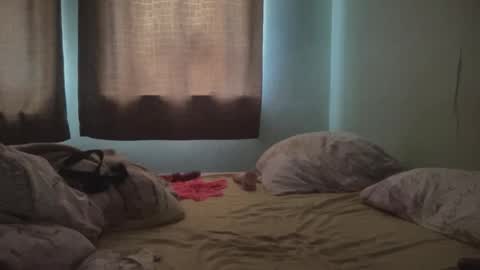 Luna online show from 09-17-25, 06:15