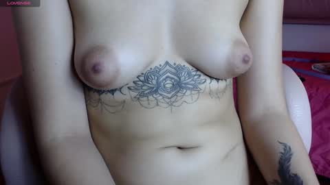 Snapshot of xlunna chatting on 12-03-24, 03:22 lunna online show from 12-03-24, 03:22
