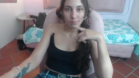 Snapshot of xlunna chatting on 02-13-25, 08:34 lunna online show from 02-13-25, 08:34