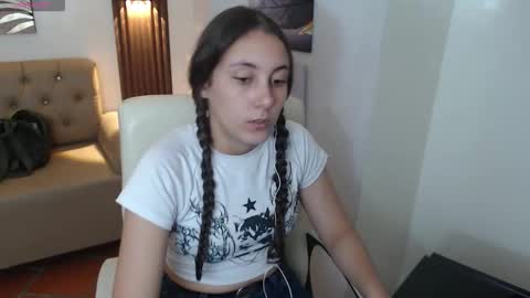 Snapshot of xlunna chatting on 09-09-25, 07:35 lunna online show from 09-09-25, 07:35