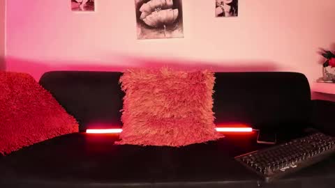 Snapshot of xmistresspervet chatting on 11-14-25, 06:23 xmistresspervet online show from 11-14-25, 06:23