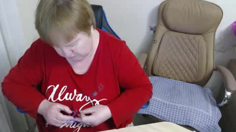 Snapshot of xmollyjanex chatting on 02-05-26, 09:19 XMollyJaneX online show from 02-05-26, 09:19