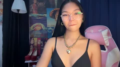 Snapshot of xmonica_cummerx chatting on 01-23-25, 07:32 Sweet Monica online show from 01-23-25, 07:32