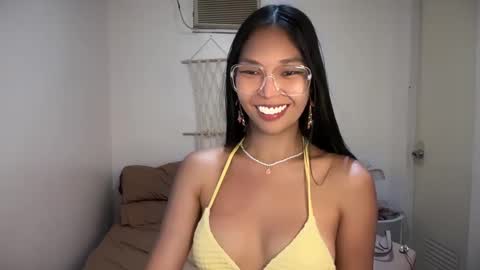Snapshot of xmonica_cummerx chatting on 02-23-25, 05:56 Sweet Monica online show from 02-23-25, 05:56