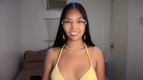 Snapshot of xmonica_cummerx chatting on 02-23-25, 09:00 Sweet Monica online show from 02-23-25, 09:00