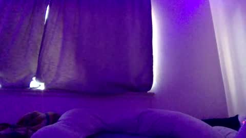 Snapshot of xob3n chatting on 10-26-25, 12:05 Alejandro FullMoon online show from 10-26-25, 12:05