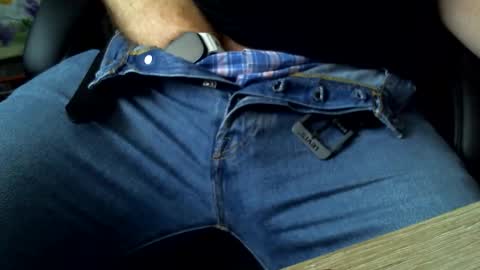 Snapshot of xobgx chatting on 01-12-26, 09:36 xobgx online show from 01-12-26, 09:36