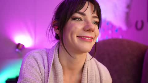 Bella Bondai online show from 12-21-24, 09:12