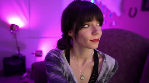 Bella Bondai online show from 01-16-25, 08:33