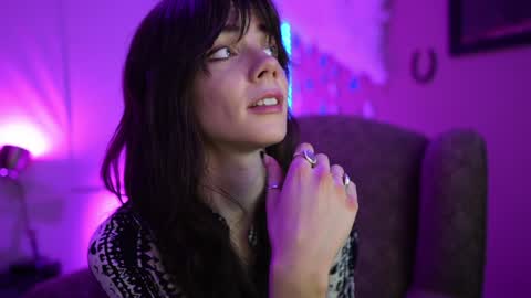 Bella Bondai online show from 01-29-25, 10:27