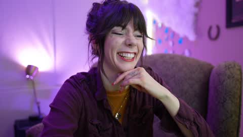 Bella Bondai online show from 02-04-25, 04:59