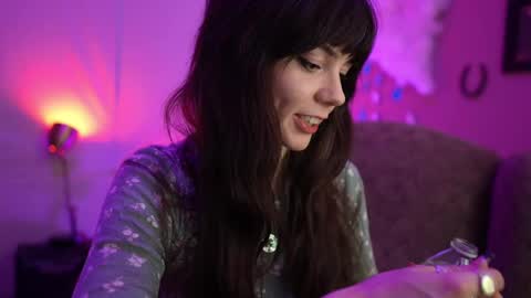 Bella Bondai online show from 02-12-25, 08:49