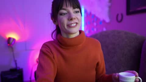 Bella Bondai online show from 02-22-25, 04:19