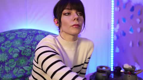 Bella Bondai online show from 03-11-25, 08:09