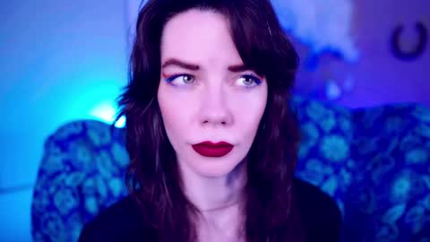 Bella Bondai online show from 10-18-25, 02:18