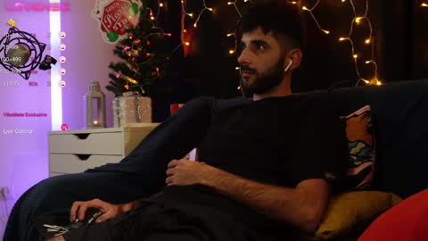 XoRylan online show from 12-22-24, 07:10