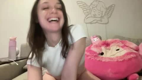 Snapshot of xoxo_roseee chatting on 02-19-25, 04:23 xoxo rosee online show from 02-19-25, 04:23