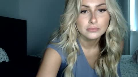 Lacey Loo online show from 07-17-26, 05:51