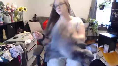 Snapshot of xqueenkendrax chatting on 06-01-26, 10:44 xqueenkendrax online show from 06-01-26, 10:44