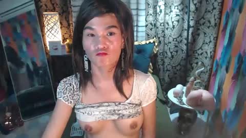 Snapshot of xqueenyasiandomcumx chatting on 01-31-25, 06:02 address me as QUEEN NINA A Little Bit of ANGELIC FACE with a Wild Demonic Side online show from 01-31-25, 06:02