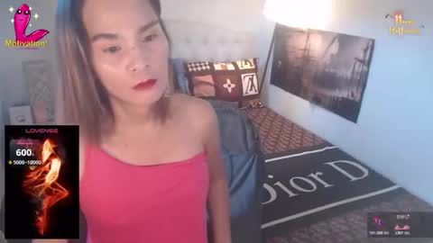 Snapshot of xqueenyasiandomcumx chatting on 11-01-25, 12:01 address me as QUEEN NINA A Little Bit of ANGELIC FACE with a Wild Demonic Side online show from 11-01-25, 12:01