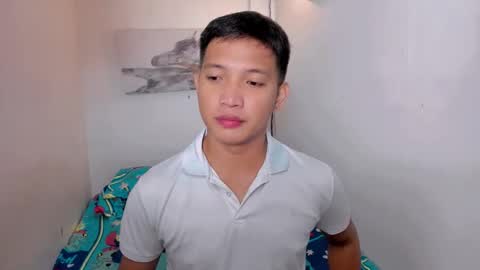 Snapshot of xsebastian19 chatting on 09-17-25, 04:52 xsebastian19 online show from 09-17-25, 04:52