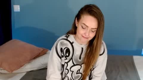 AnnaMaee online show from 01-14-25, 12:11