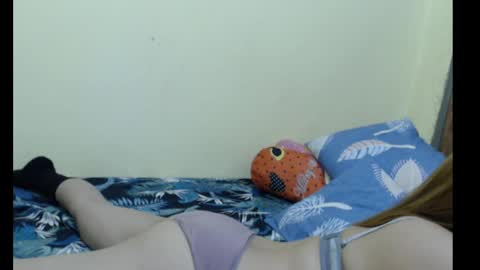 merayel online show from 03-10-25, 03:20