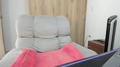 Snapshot of xspecialroomx chatting on 05-05-26, 07:11 Hellen Sofia instagram hellen5546 online show from 05-05-26, 07:11